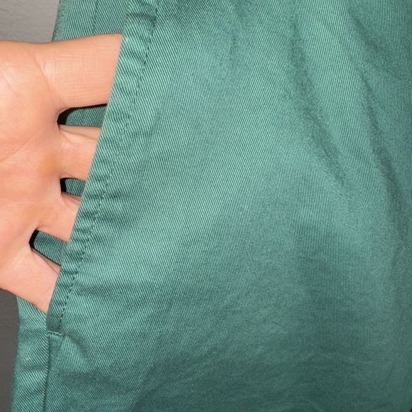 Men’s J. Crew 5" Stretch Chino Shorts Size 33 Classic Light‎ Pine Green New - Picture 7 of 8